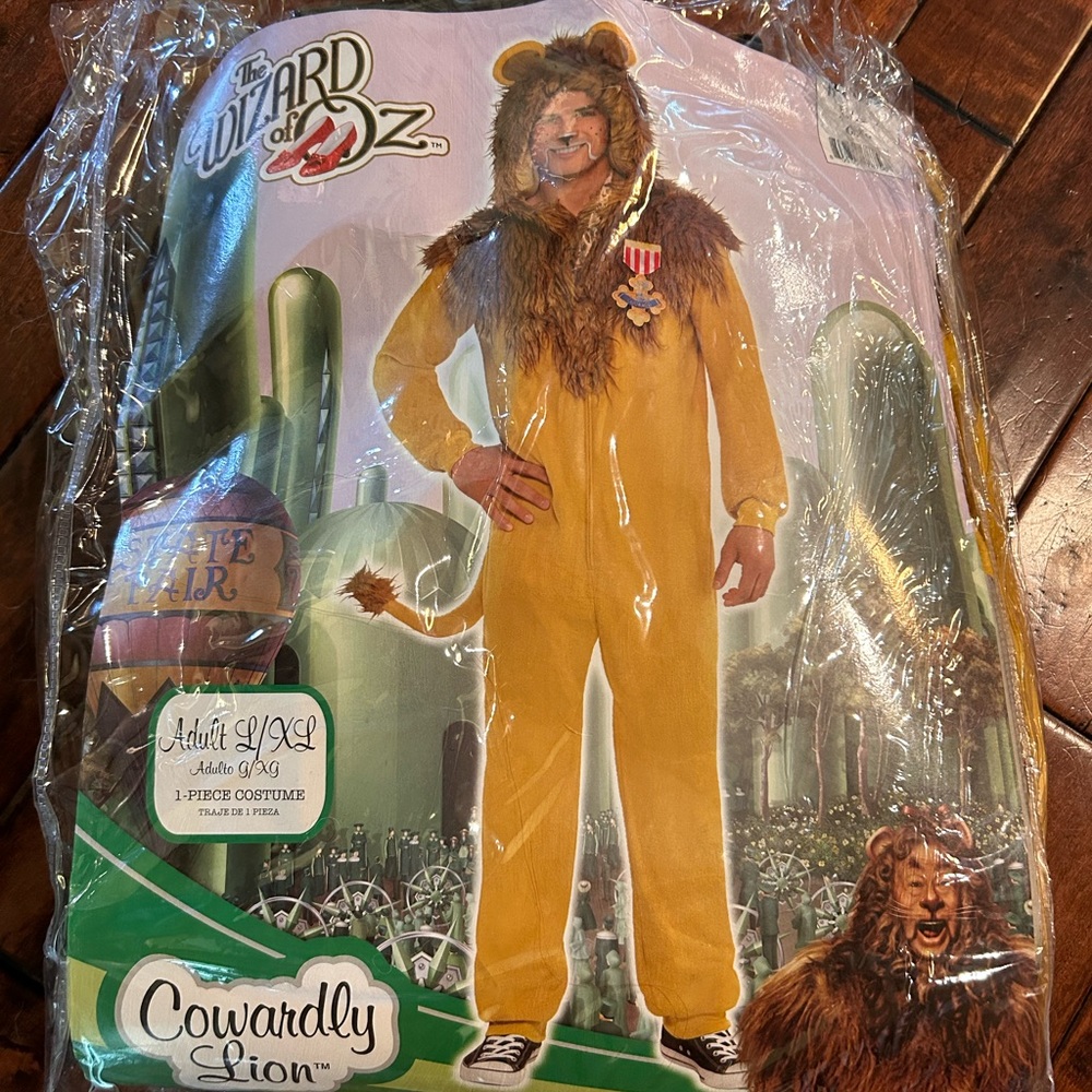 Cowardly Lion Wizard of Oz Costume